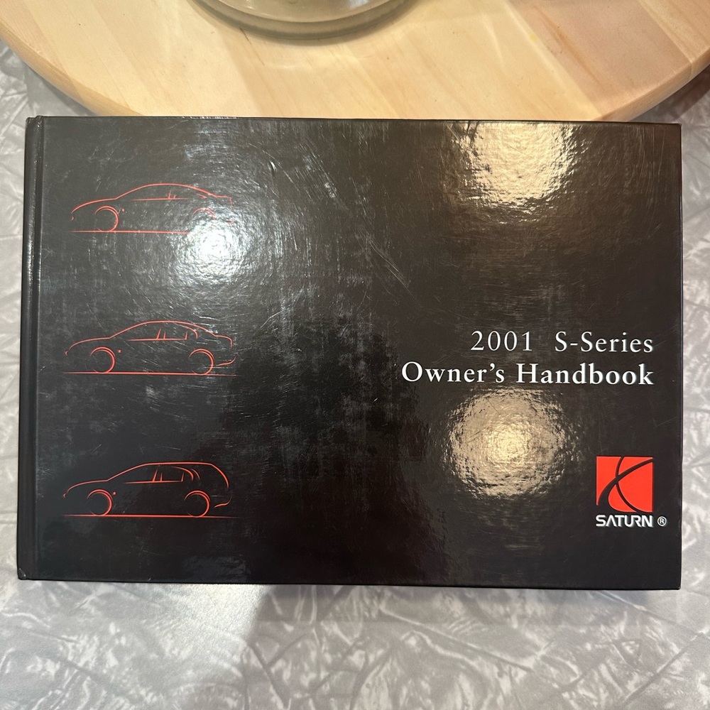 2001 Saturn S-Series Owner’s Handbook